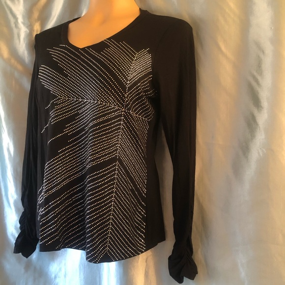 Kenneth Cole embellished LS stretch top, PS - Picture 6 of 6